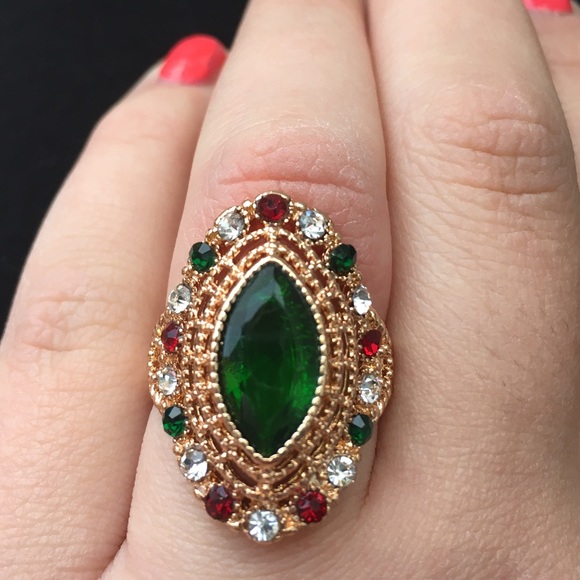 Jewelry - BUNDLE THIS FOR $8 Ring